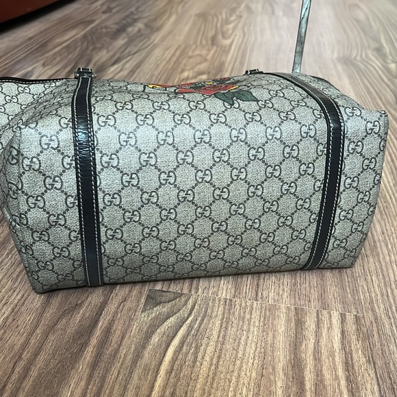 A170 - ๐ฏ % authentic Gucci shoulder bag - Picture 11 of 16